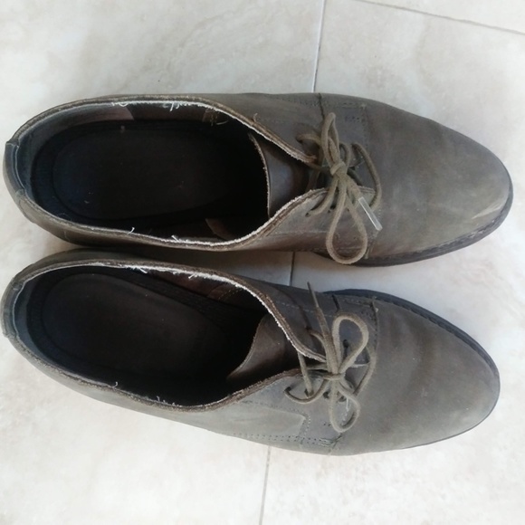 Shoes - Picture 2 of 2